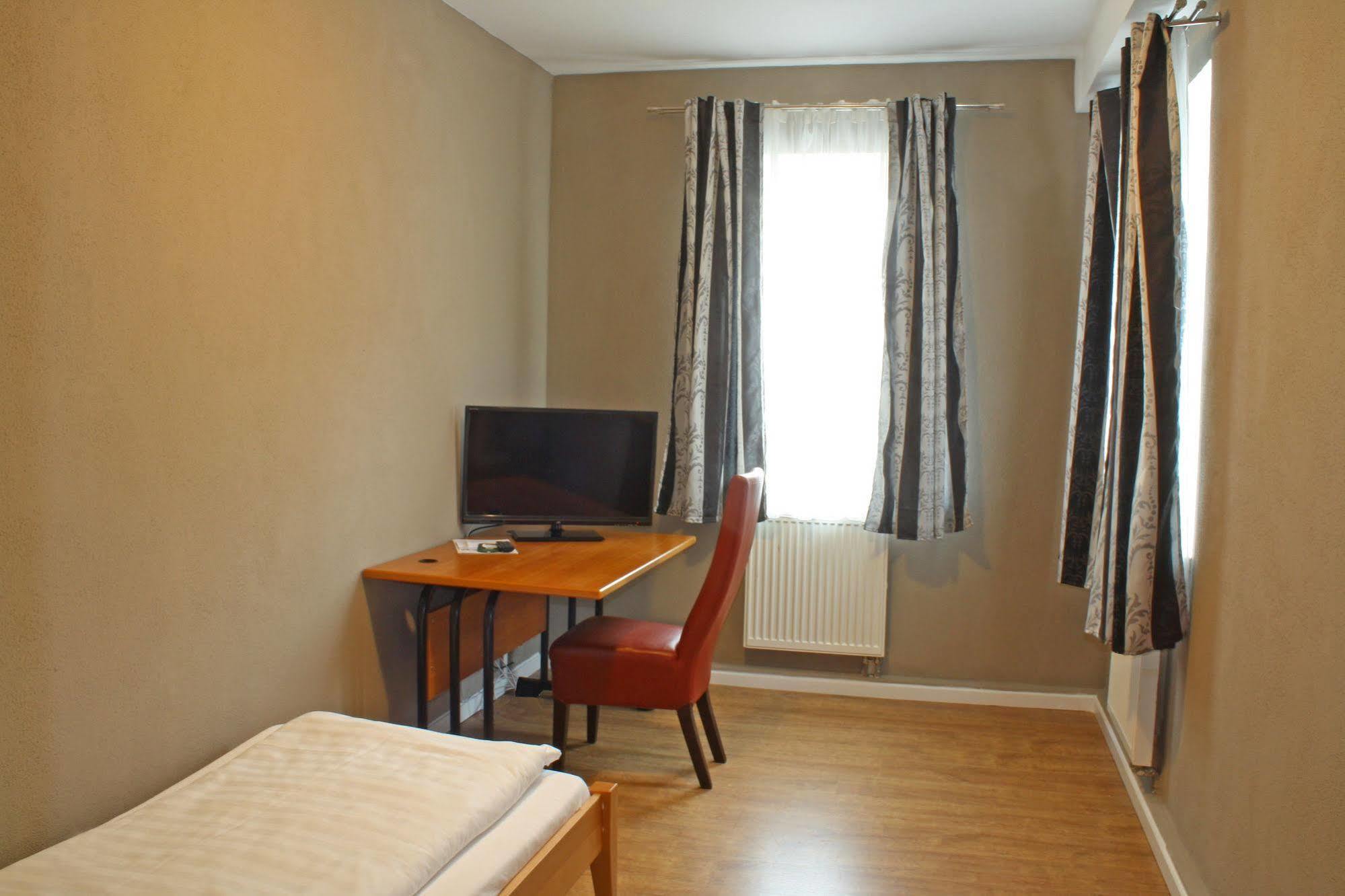 Hotel Cristallo Λάντσχουτ Εξωτερικό φωτογραφία